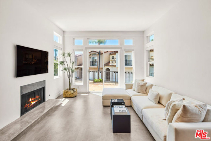 2 Bed Home for Sale in Malibu, California