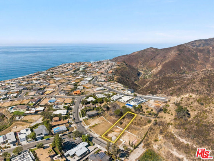Land in Malibu
