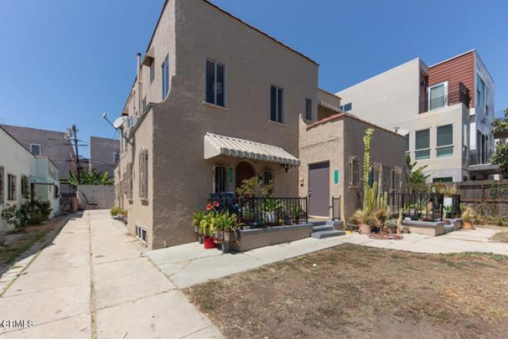  Income Home for Sale in Los Angeles, California