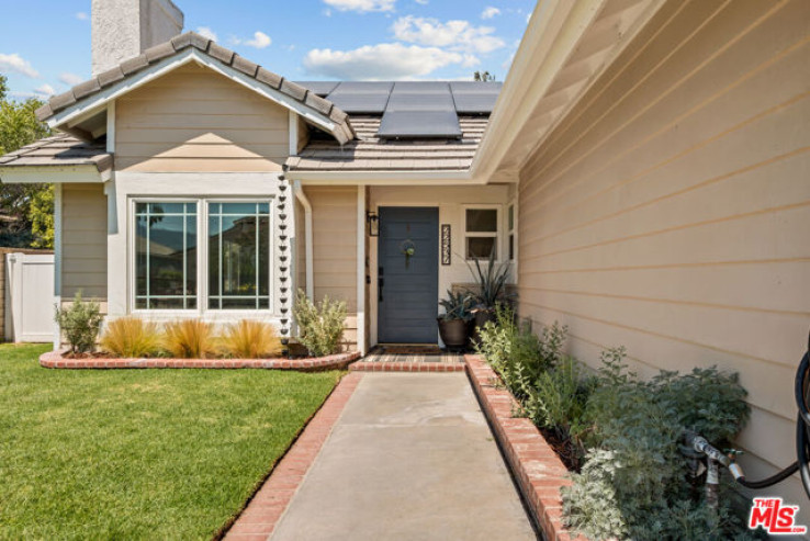 3 Bed Home for Sale in Santa Clarita, California