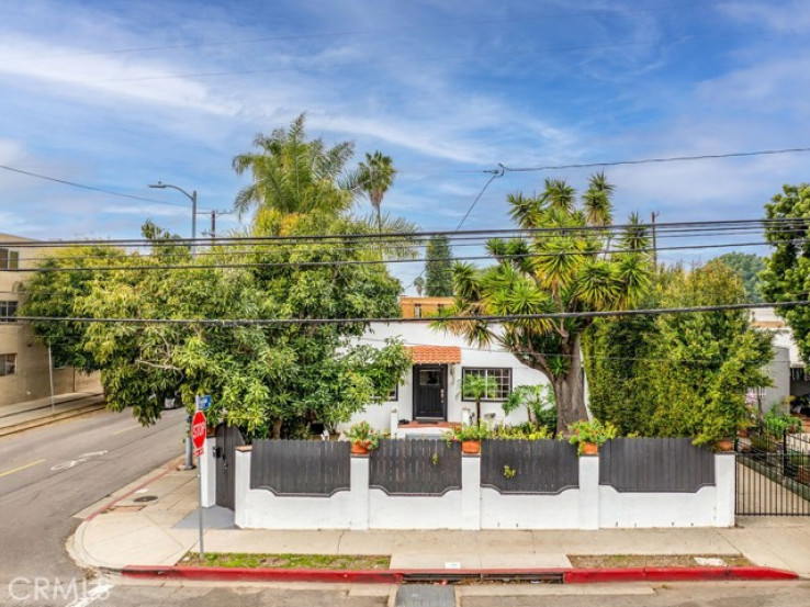4 Bed Home for Sale in Los Angeles, California