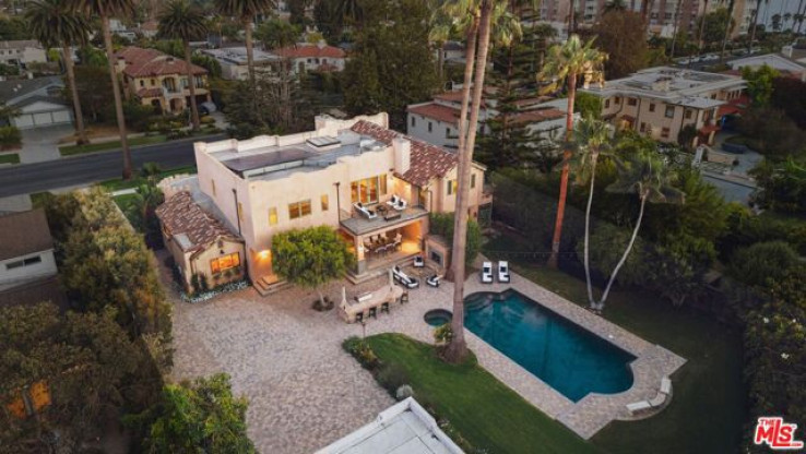 5 Bed Home for Sale in Santa Monica, California