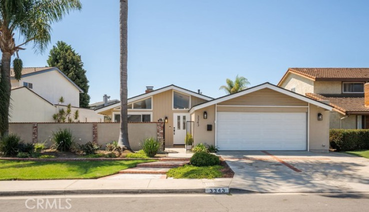4 Bed Home for Sale in Costa Mesa, California