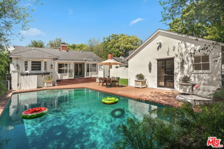 2 Bed Home for Sale in Los Angeles, California