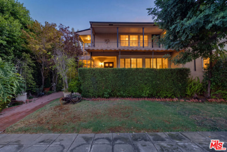  Income Home for Sale in Los Angeles, California