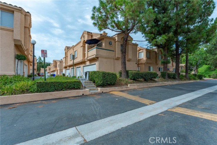 2 Bed Home for Sale in Newhall, California