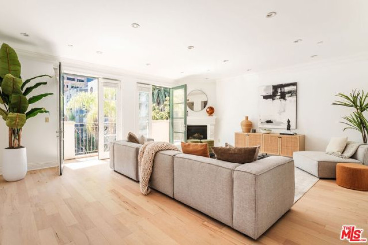 2 Bed Home for Sale in Los Angeles, California