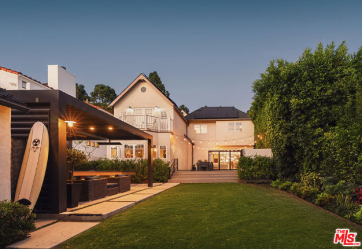 6 Bed Home for Sale in Santa Monica, California