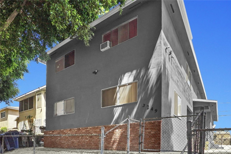 8 Bed Home for Sale in Los Angeles, California