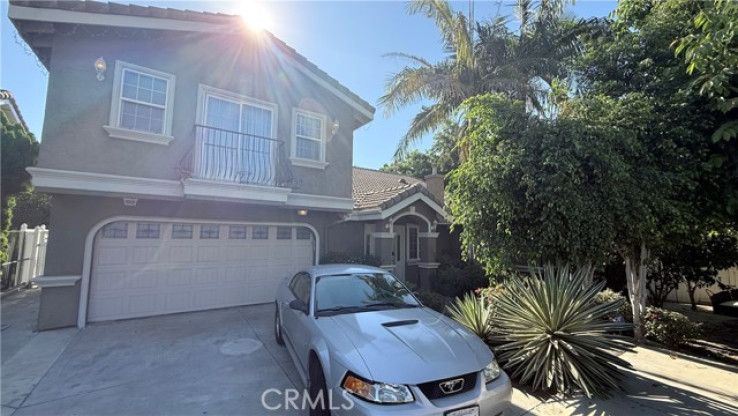 6 Bed Home for Sale in Van Nuys, California
