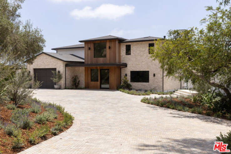 5 Bed Home for Sale in Malibu, California
