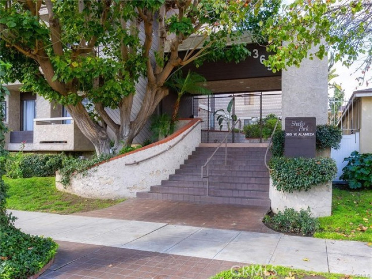 2 Bed Home for Sale in Burbank, California