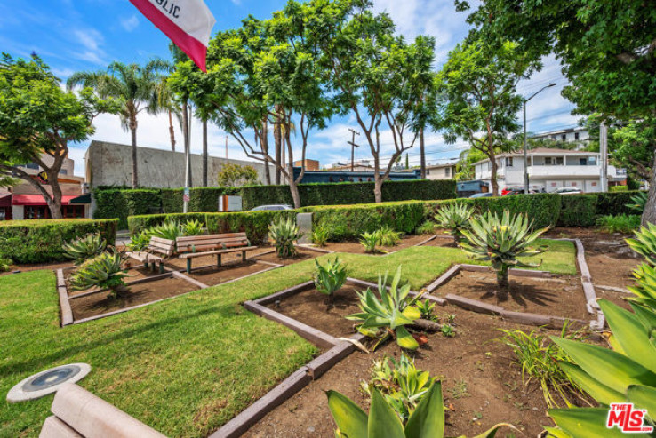  Commercial for Sale in West Hollywood, California