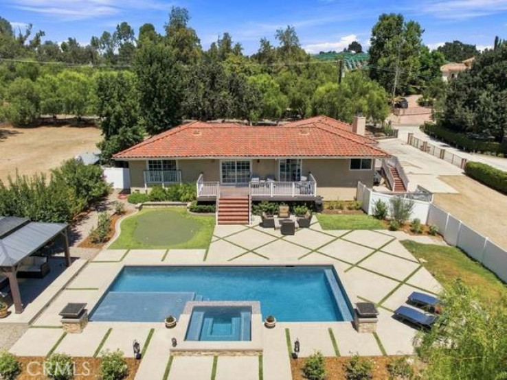 Residential Home in Agoura
