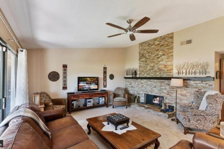 Residential Home in North Palm Desert