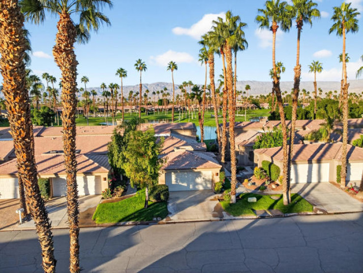 3 Bed Home for Sale in Palm Desert, California