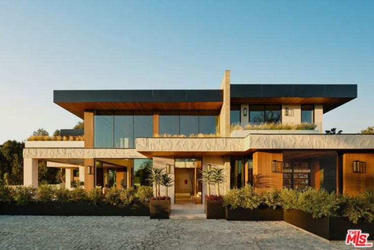 9 Bed Home for Sale in Los Angeles, California