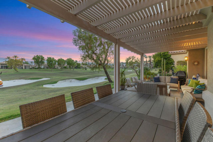 Residential Home in East Palm Desert