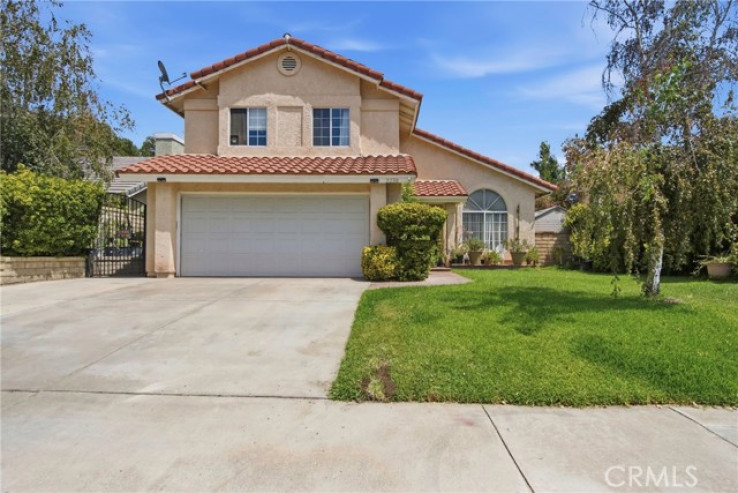 4 Bed Home for Sale in Saugus, California