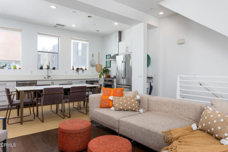 2 Bed Home for Sale in Los Angeles, California