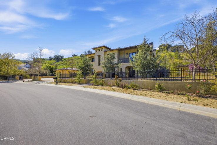 7 Bed Home for Sale in Agoura Hills, California