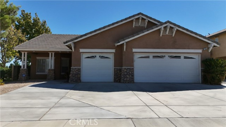 Residential Home in Victorville