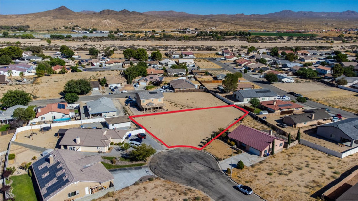 Land in Helendale