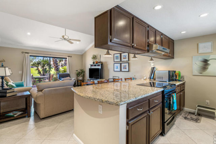 Residential Home in East Palm Desert