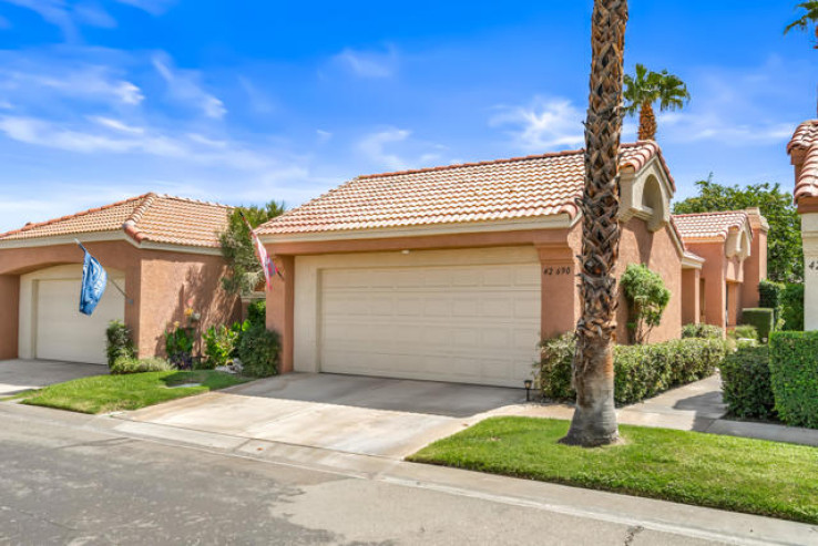 2 Bed Home for Sale in Palm Desert, California