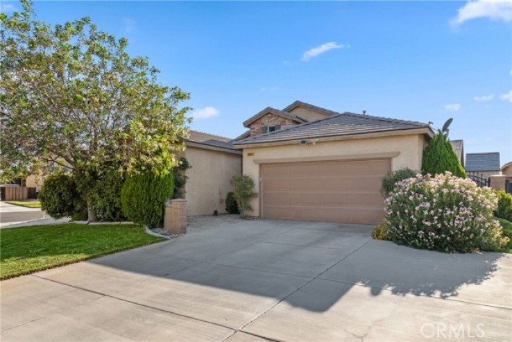 4 Bed Home for Sale in Rosamond, California