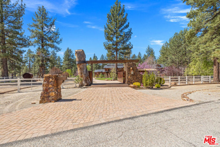 Residential Home in Mountain Center