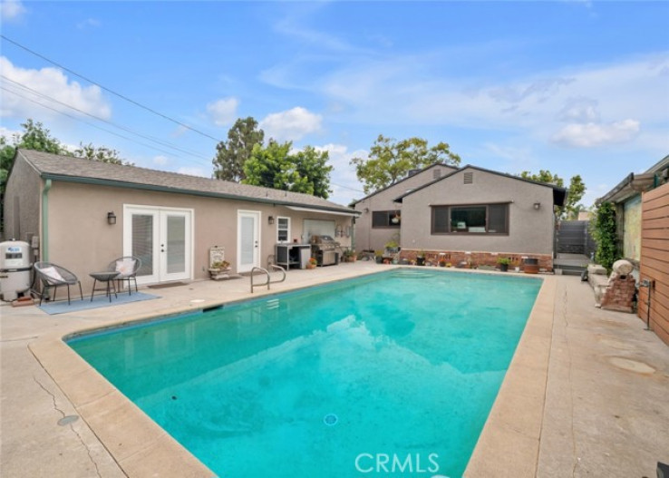 3 Bed Home for Sale in Burbank, California