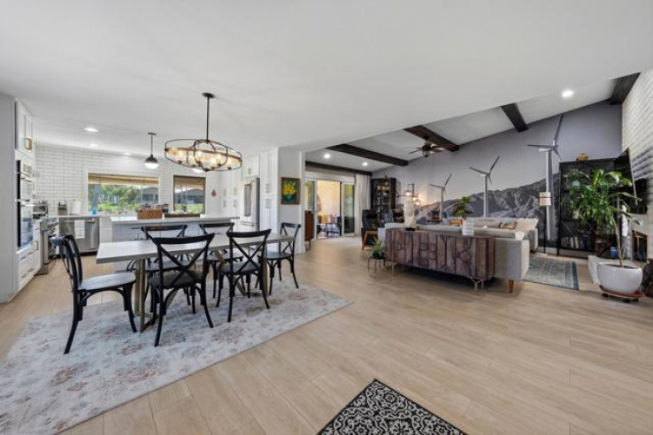Residential Home in North Palm Desert