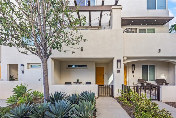 Residential Home in Montebello