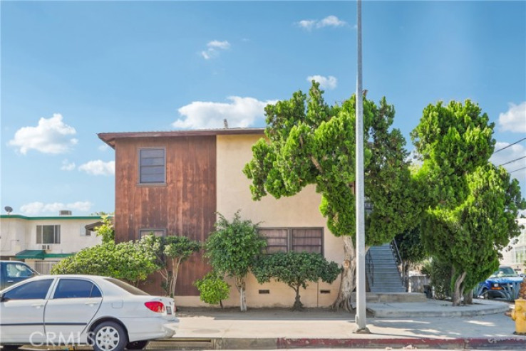  Income Home for Sale in Van Nuys, California