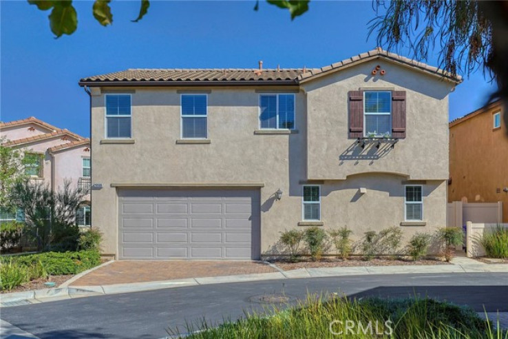 4 Bed Home for Sale in Saugus, California