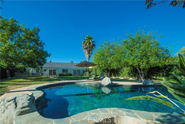 4 Bed Home for Sale in Oak Park, California