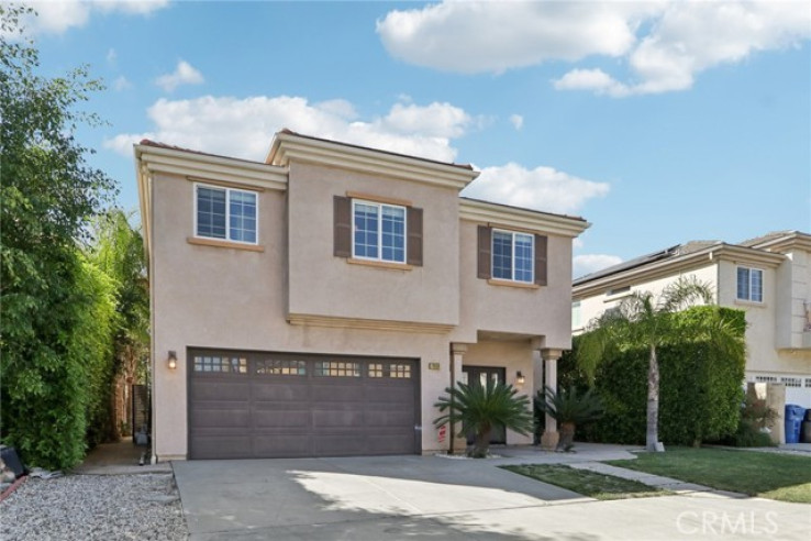 4 Bed Home for Sale in North Hollywood, California