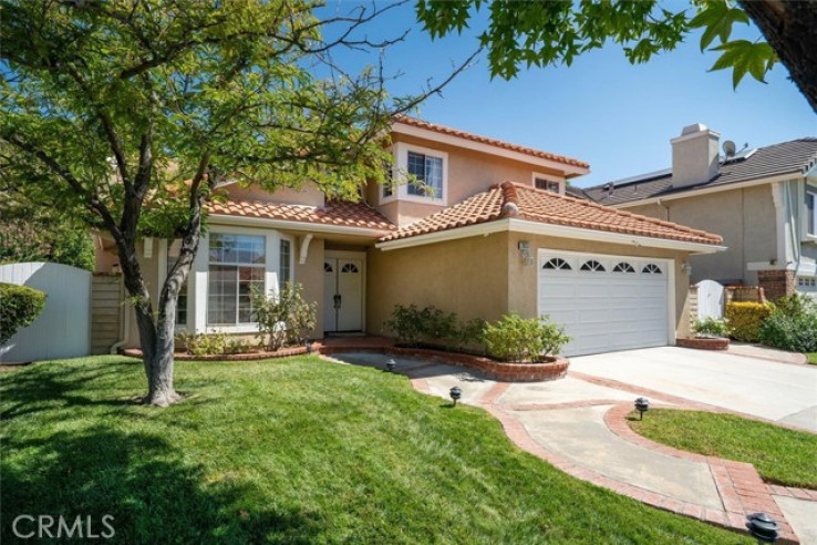 4 Bed Home for Sale in Saugus, California