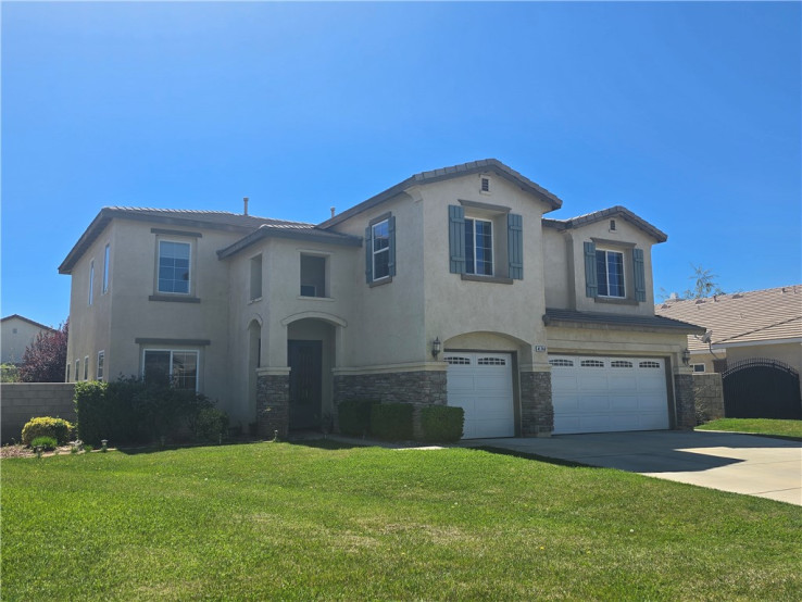 5 Bed Home for Sale in Lancaster, California