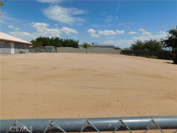 Land in Victorville