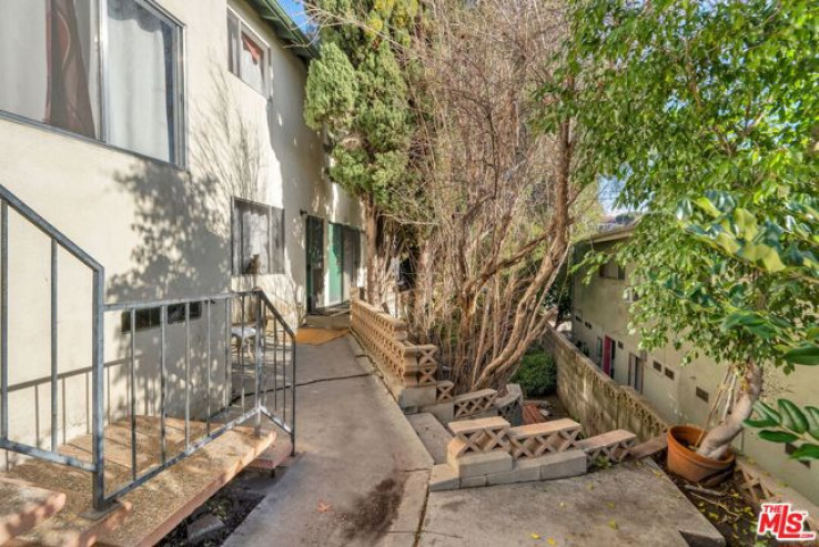  Income Home for Sale in Los Angeles, California
