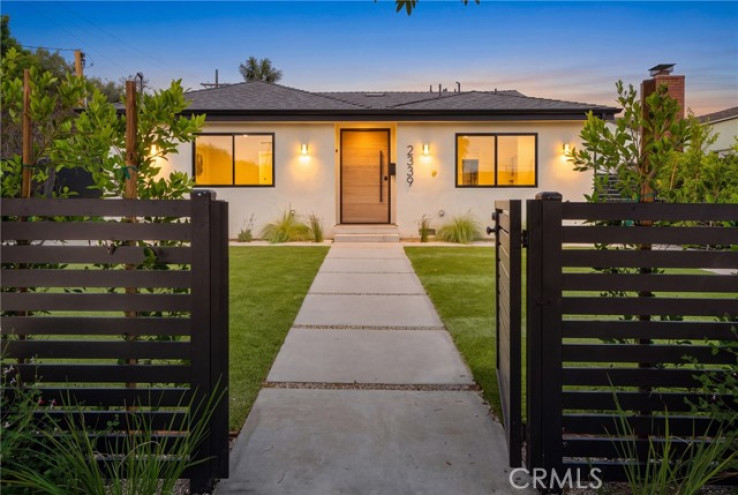 5 Bed Home for Sale in Santa Monica, California
