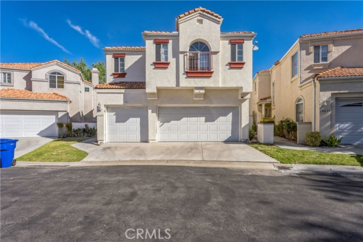 4 Bed Home for Sale in Canyon Country, California