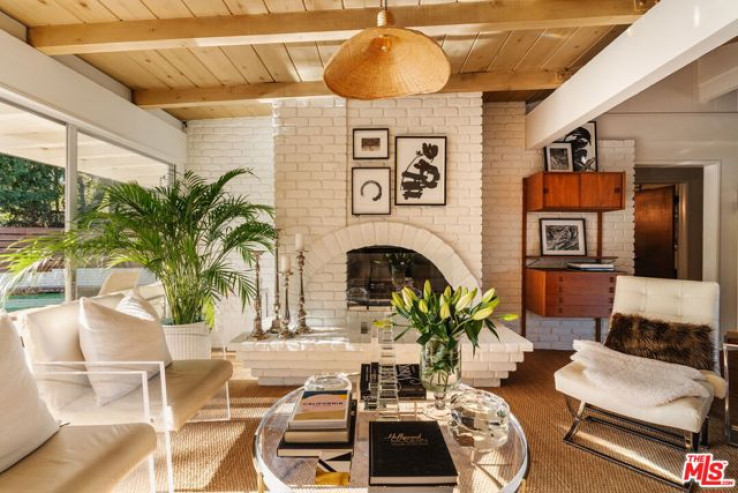 3 Bed Home for Sale in Los Angeles, California