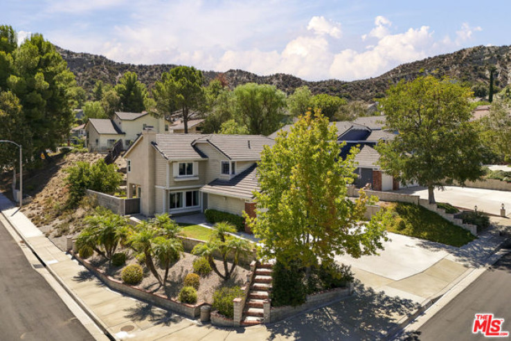 3 Bed Home for Sale in Castaic, California