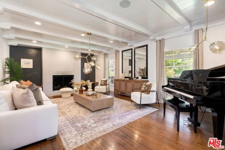 4 Bed Home for Sale in Santa Monica, California