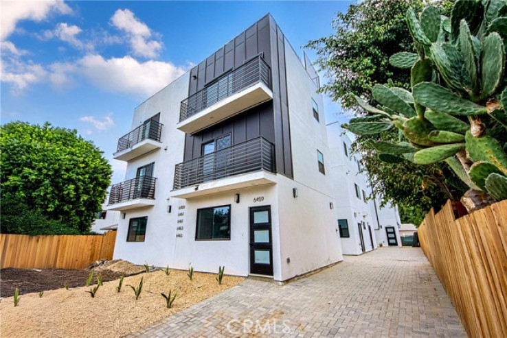  Income Home for Sale in Los Angeles, California