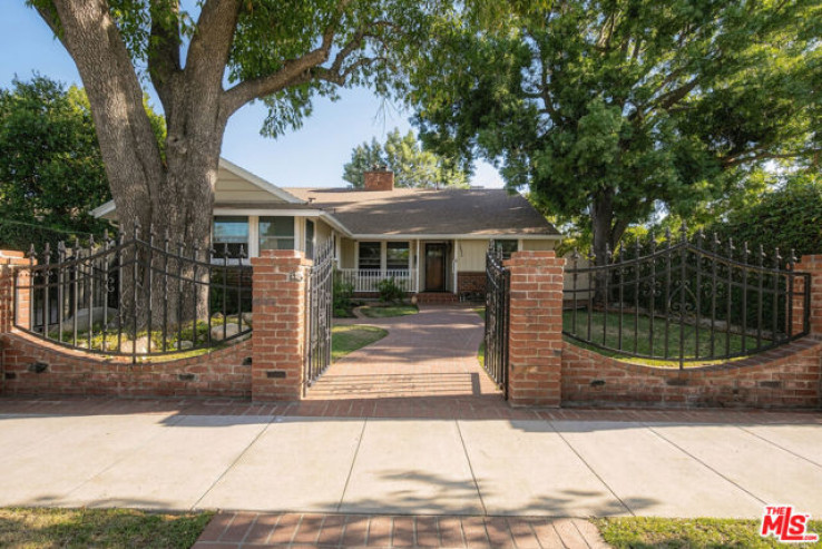 3 Bed Home for Sale in Van Nuys, California