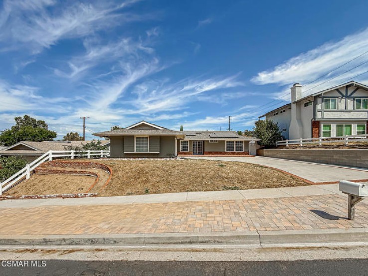 3 Bed Home for Sale in Saugus, California